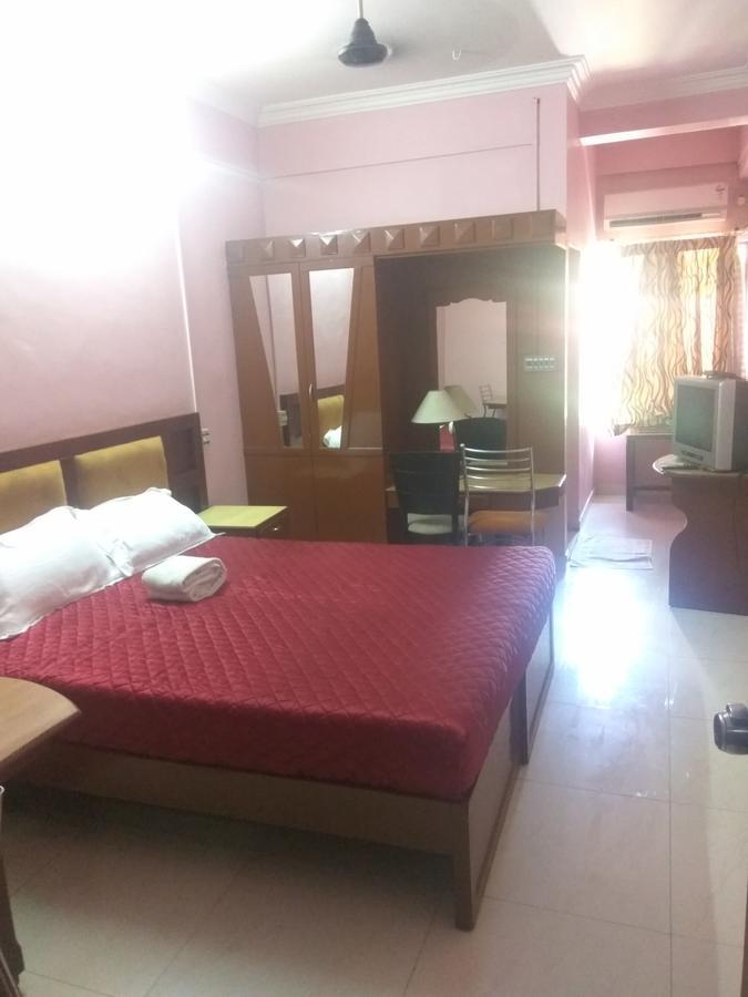 Hotel Malika Residency Ettumanoor Kültér fotó