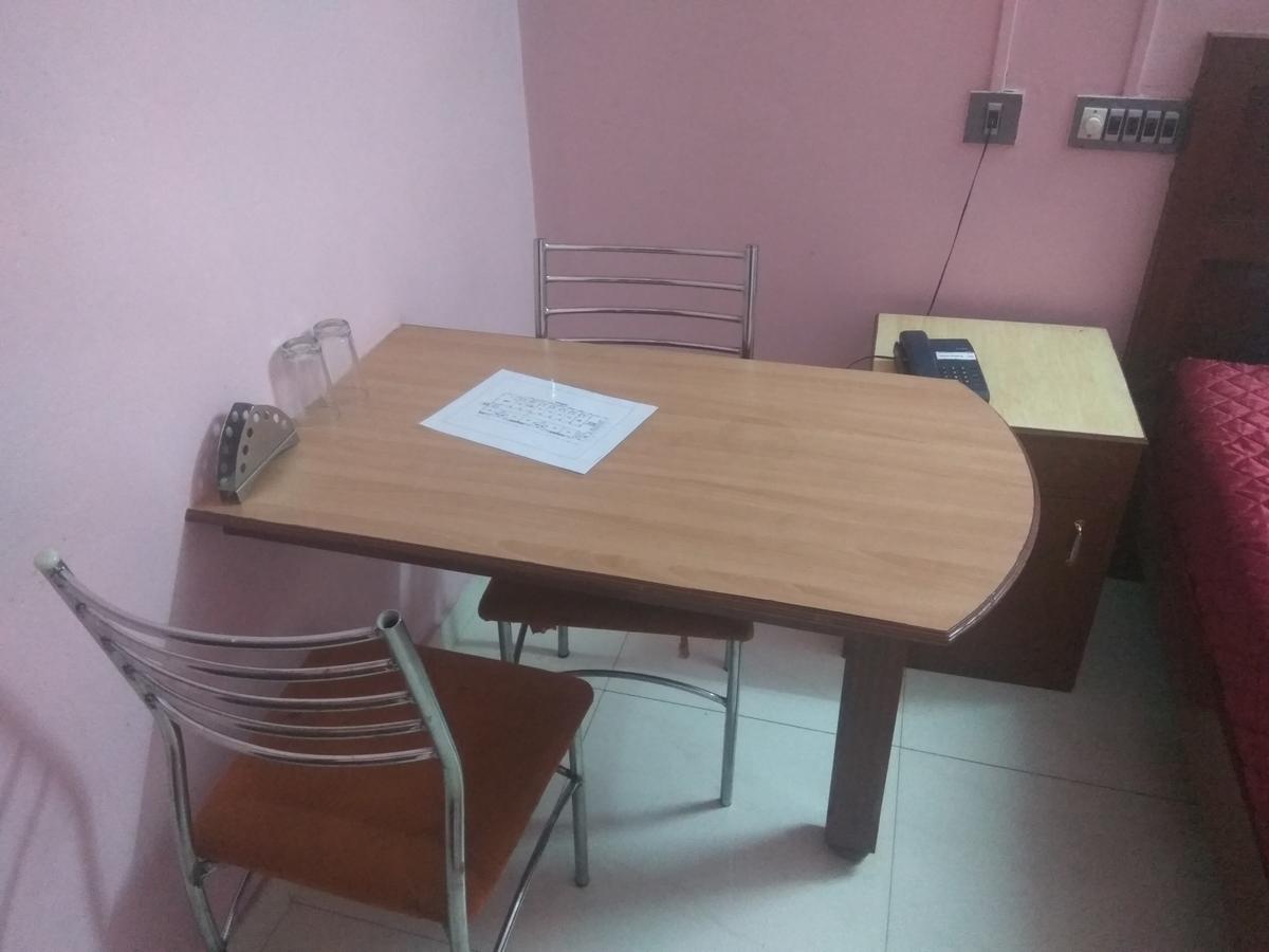Hotel Malika Residency Ettumanoor Kültér fotó